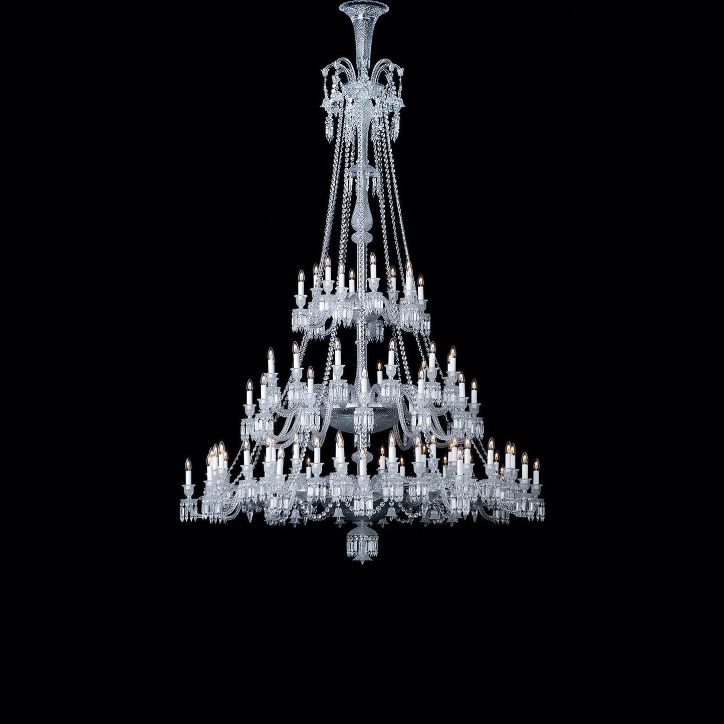 Baccarat Z鑼å¬ith Chandelier