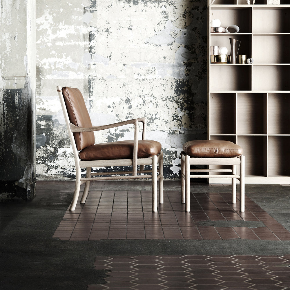 OW149-F Colonial Footrest