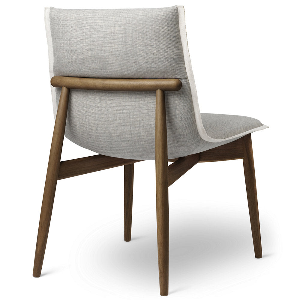 E004 Embrace Chair
