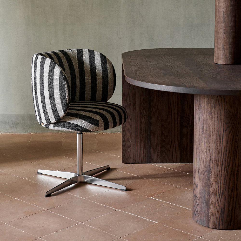 Pylo Dining Table