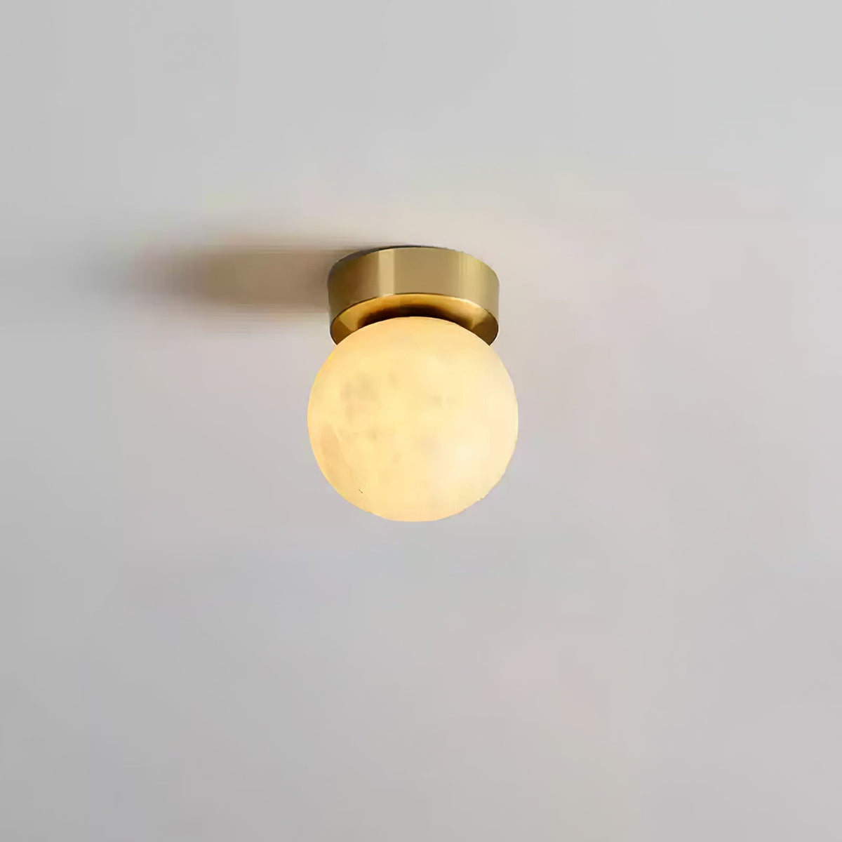 Moon Alabaster Ceiling Light Model B ∅ 5.9″ x H 7.1″ / Brass & White / Warm Light Ceiling lamp