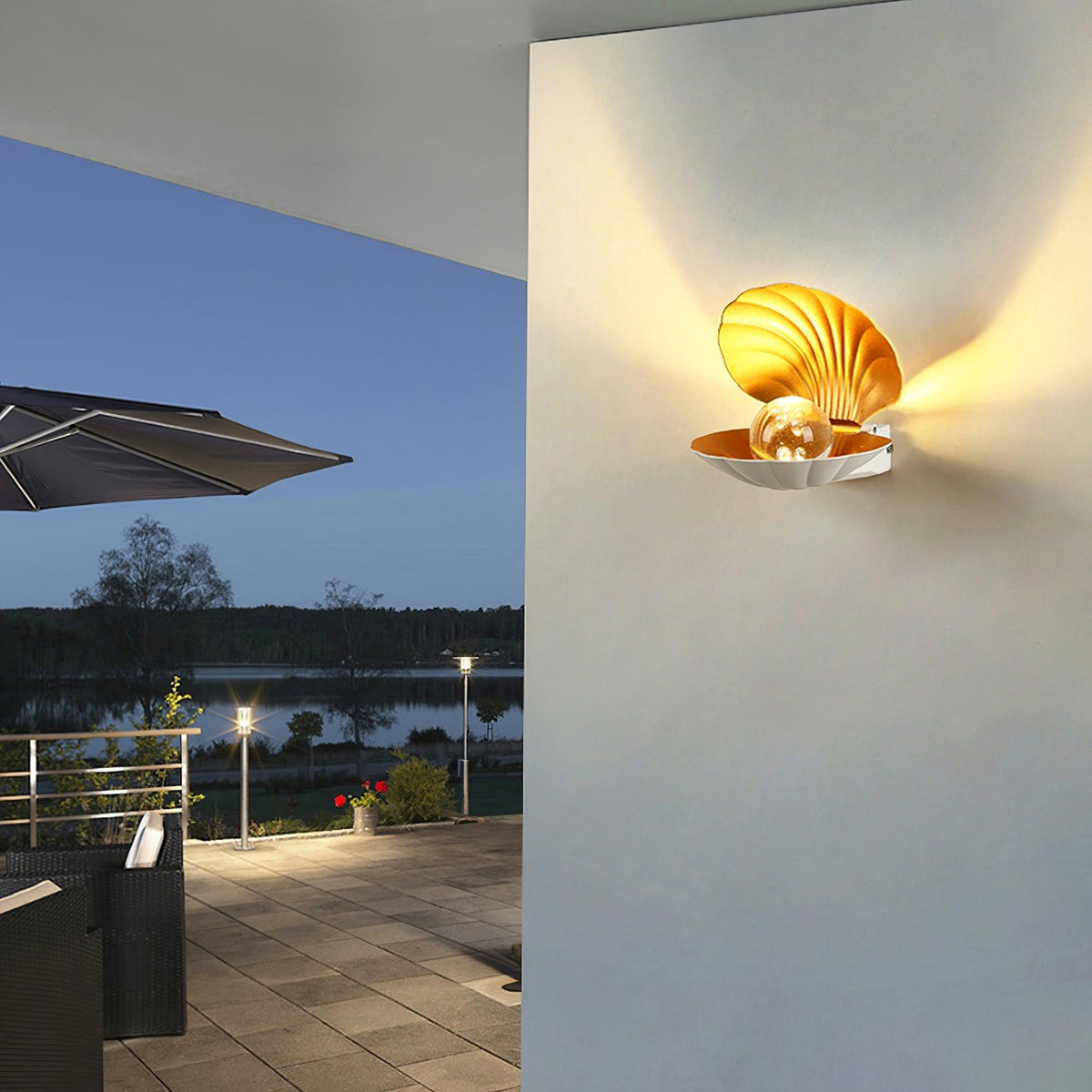 Pearl Clam Wall Light Wall lamp