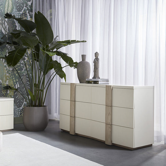 Venetta Dresser
