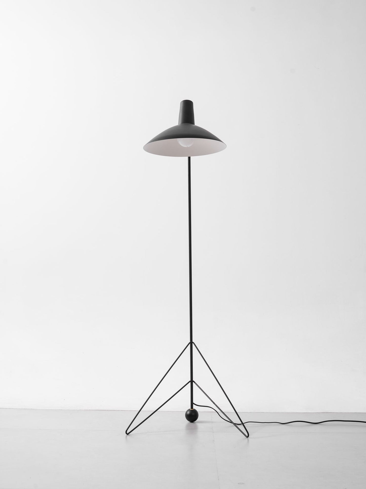 Svelte Noir Floor Lamp