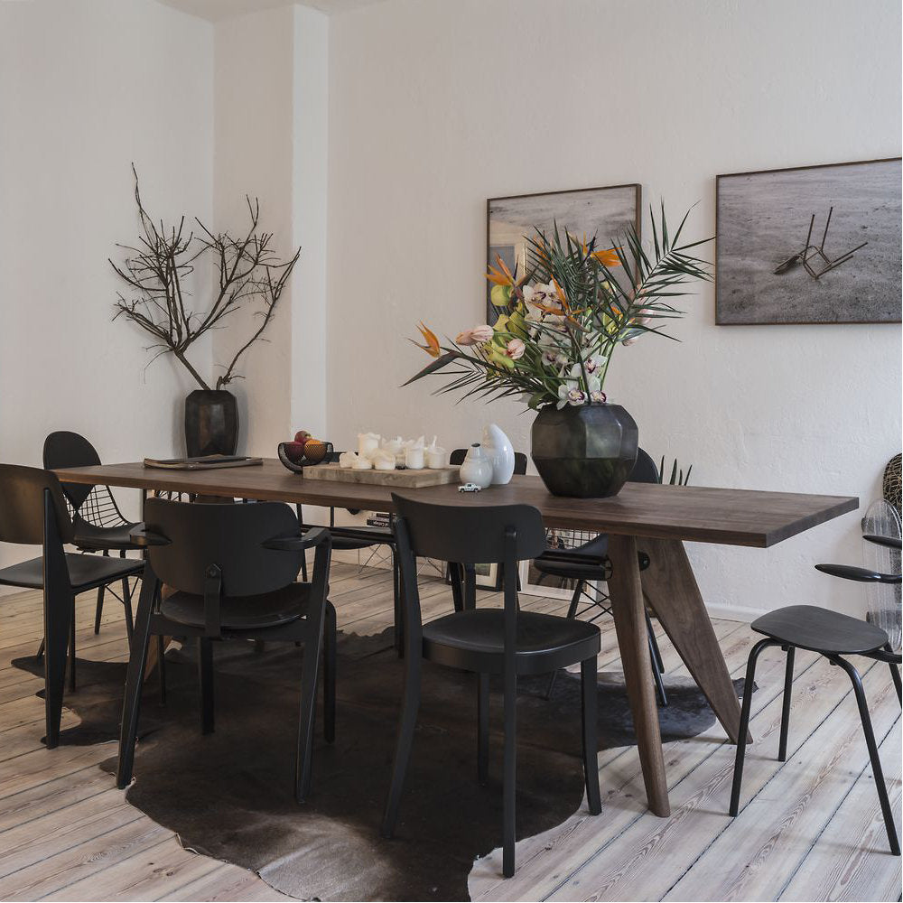Table S.A.M.