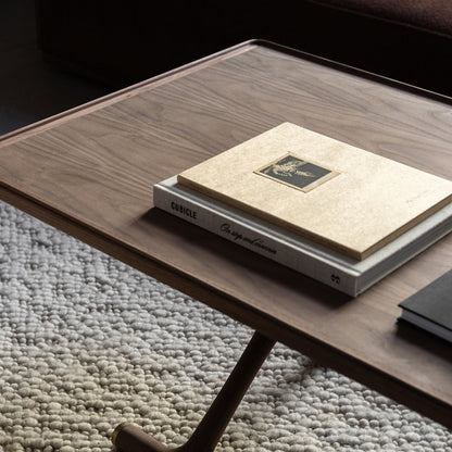 J?ger Lounge Table