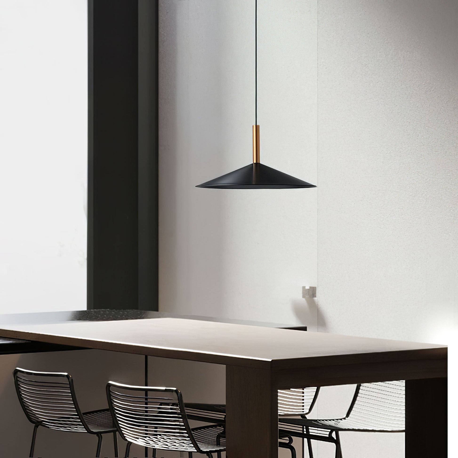 Altura Pendant Lamp ∅ 12.8″ x H 9.1″ / Black / Warm Light Pendant light