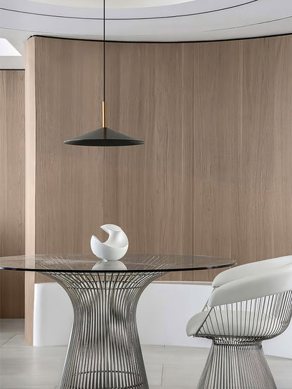 Altura Pendant Lamp ∅ 12.8″ x H 9.1″ / Black / Warm Light Pendant light