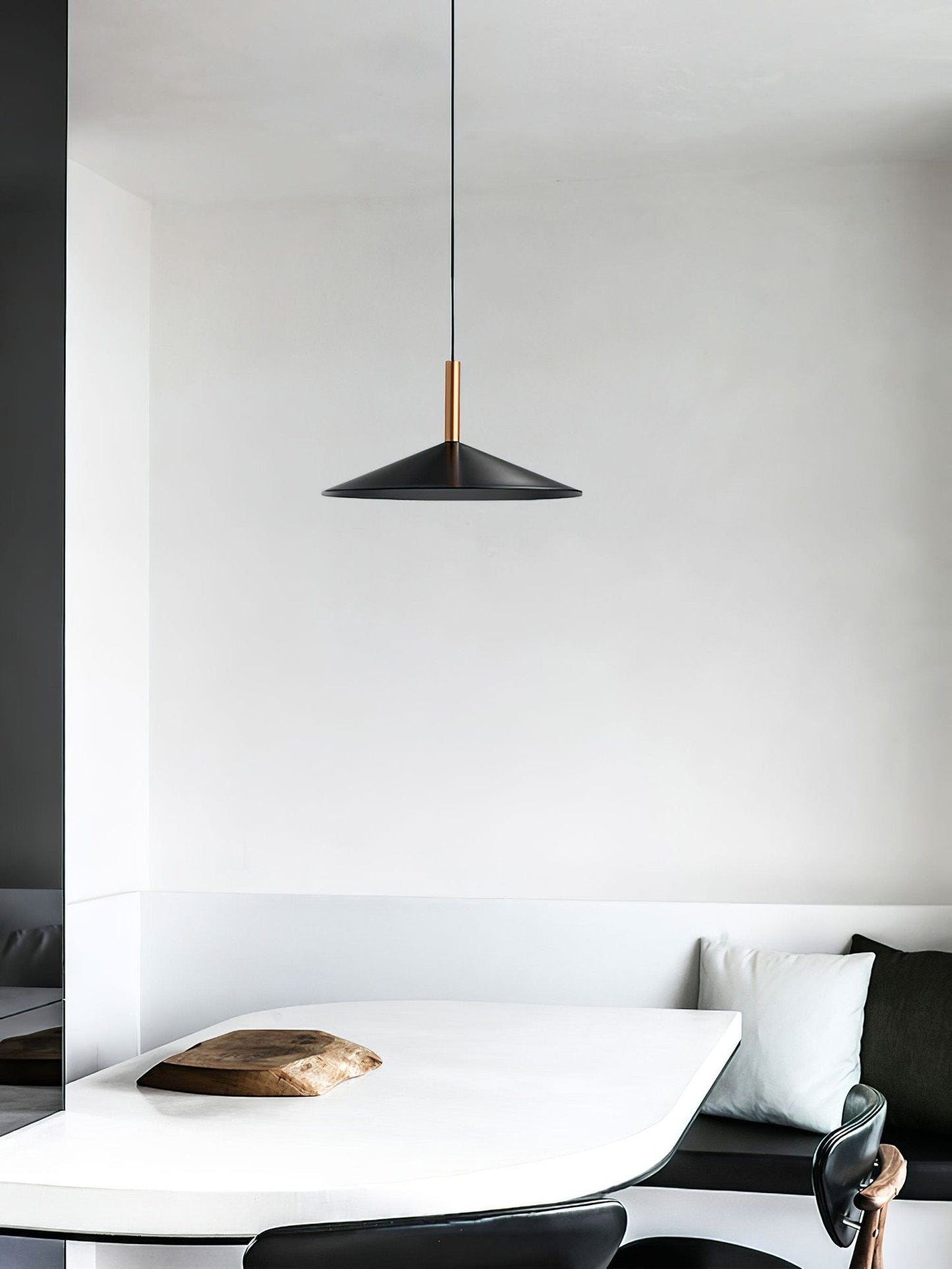 Altura Pendant Lamp ∅ 12.8″ x H 9.1″ / Black / Warm Light Pendant light