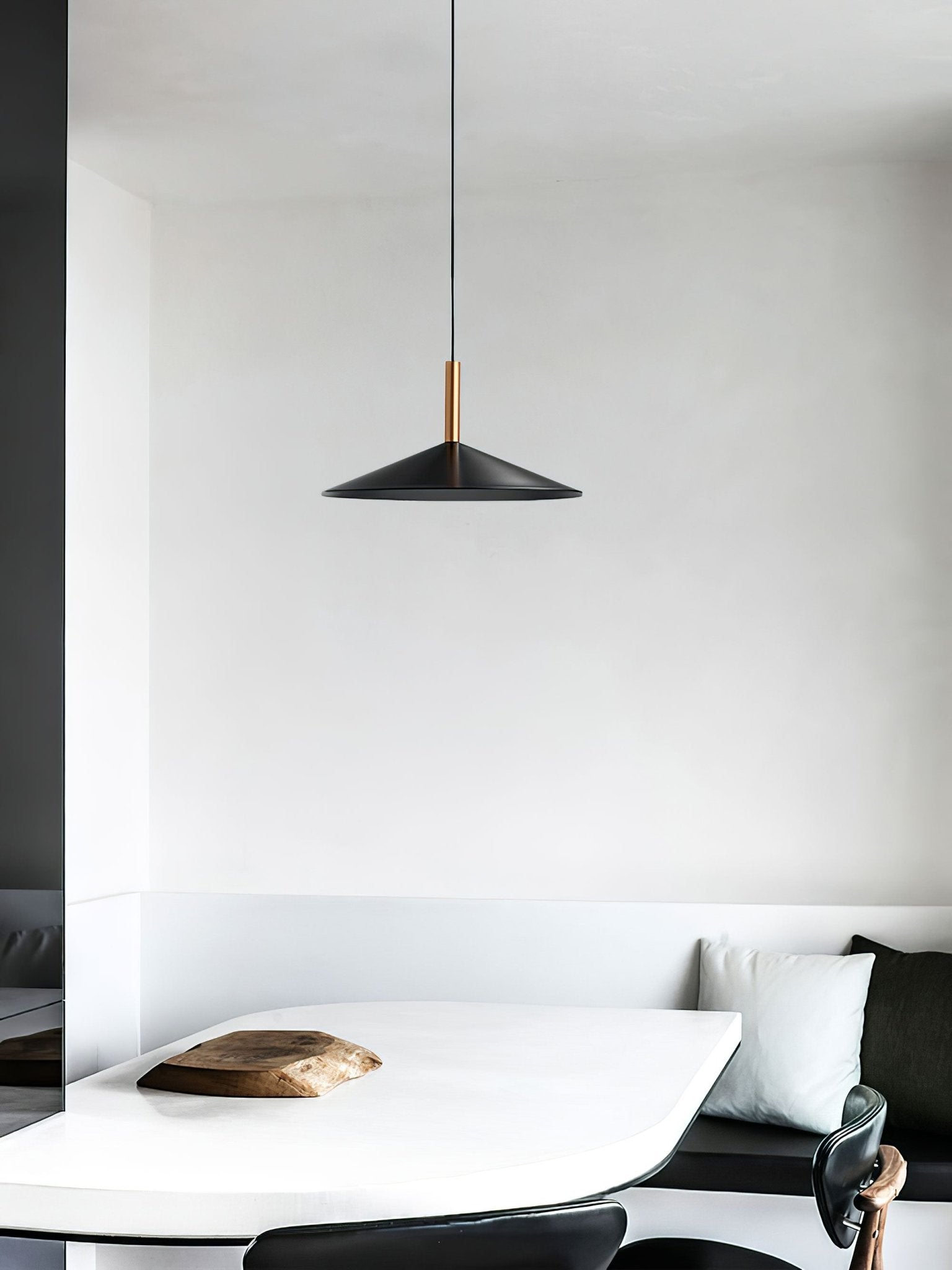 Altura Pendant Lamp ∅ 12.8″ x H 9.1″ / Black / Warm Light Pendant light