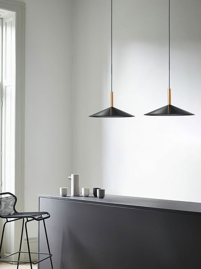 Altura Pendant Lamp ∅ 12.8″ x H 9.1″ / Black / Warm Light Pendant light