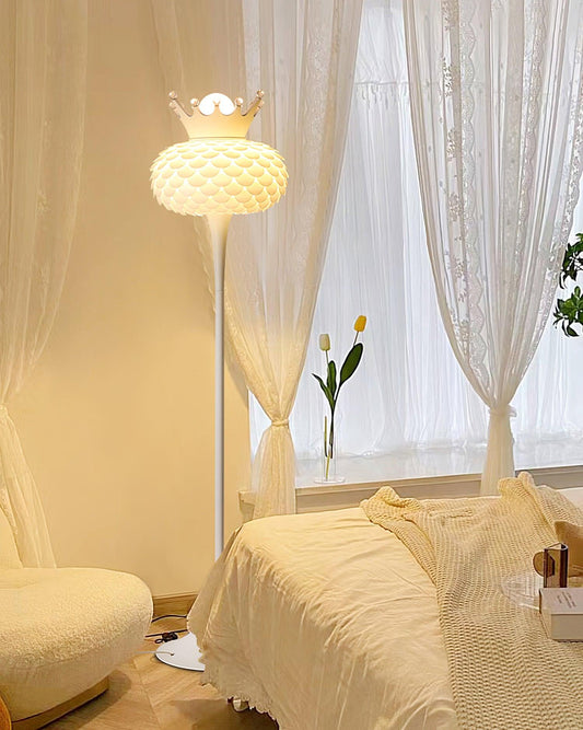Aluvia Crown Floor Lamp Floor lamp