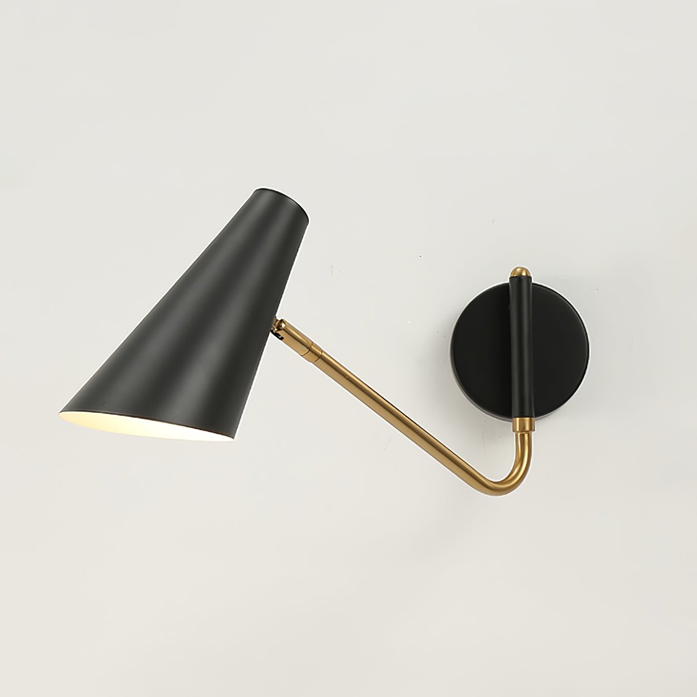 Apex Wall Sconce ∅ 16.5″ x H 7.5″ / Dia 42cm x H 19cm / Black & Gold / 1 Piece Wall lamp