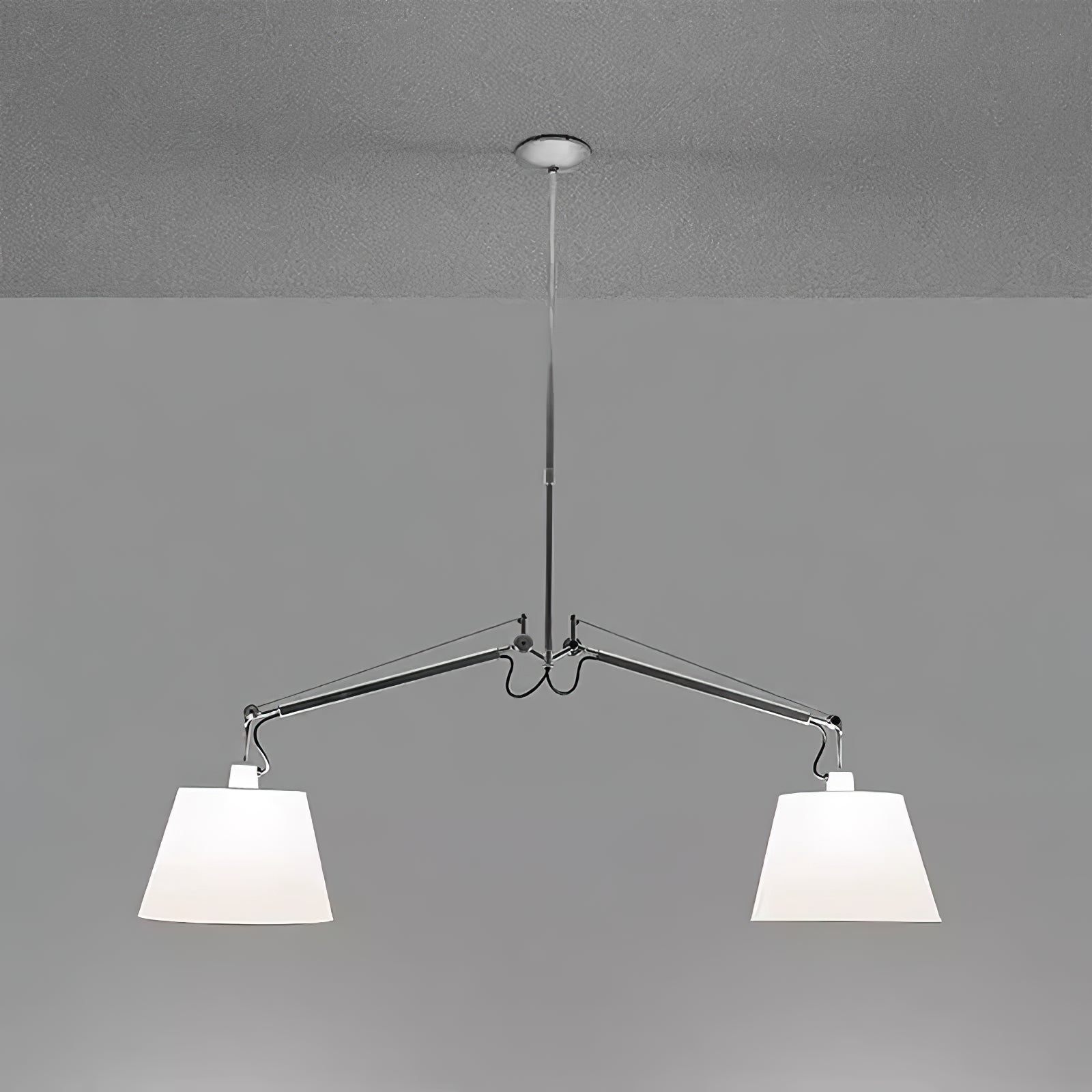 Arcadia Shade Pendant Lamp ∅ 47.2″ x H 35.4-51.2″ / Chrome & White Pendant light