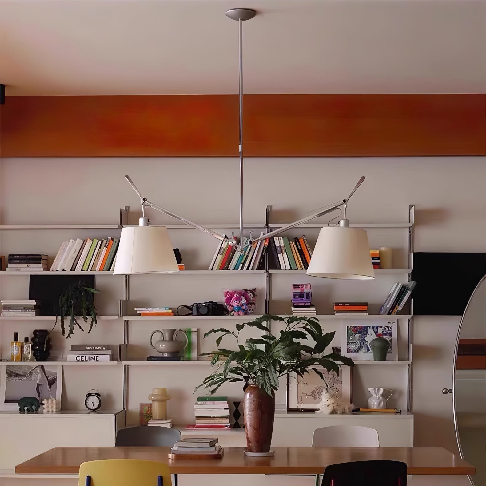 Arcadia Shade Pendant Lamp ∅ 47.2″ x H 35.4-51.2″ / Chrome & White Pendant light
