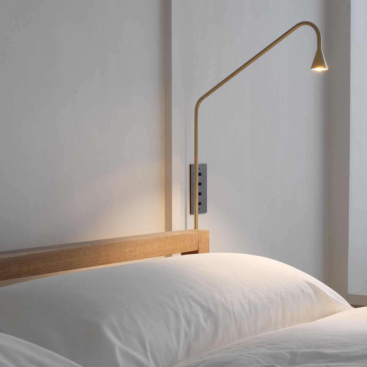 Pureform Wall Lamp Wall lamp