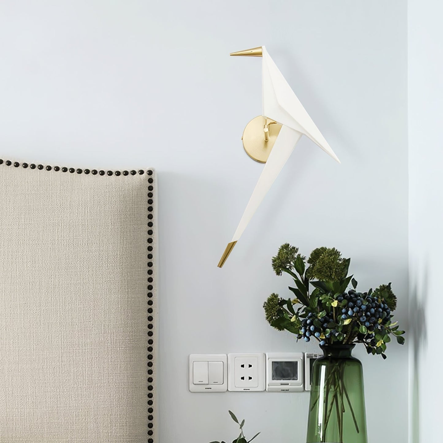 Avian Serenity Wall Lamp Wall lamp