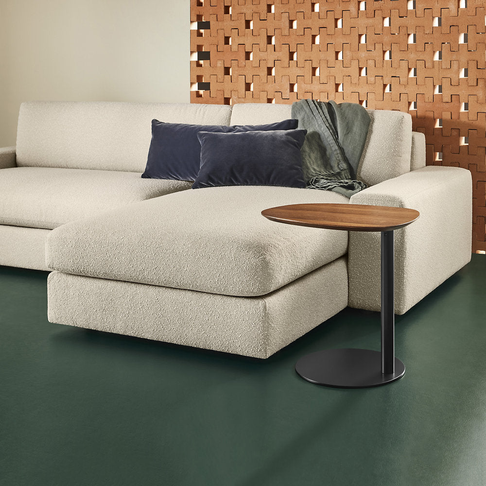 Esker Sofa With Chaise
