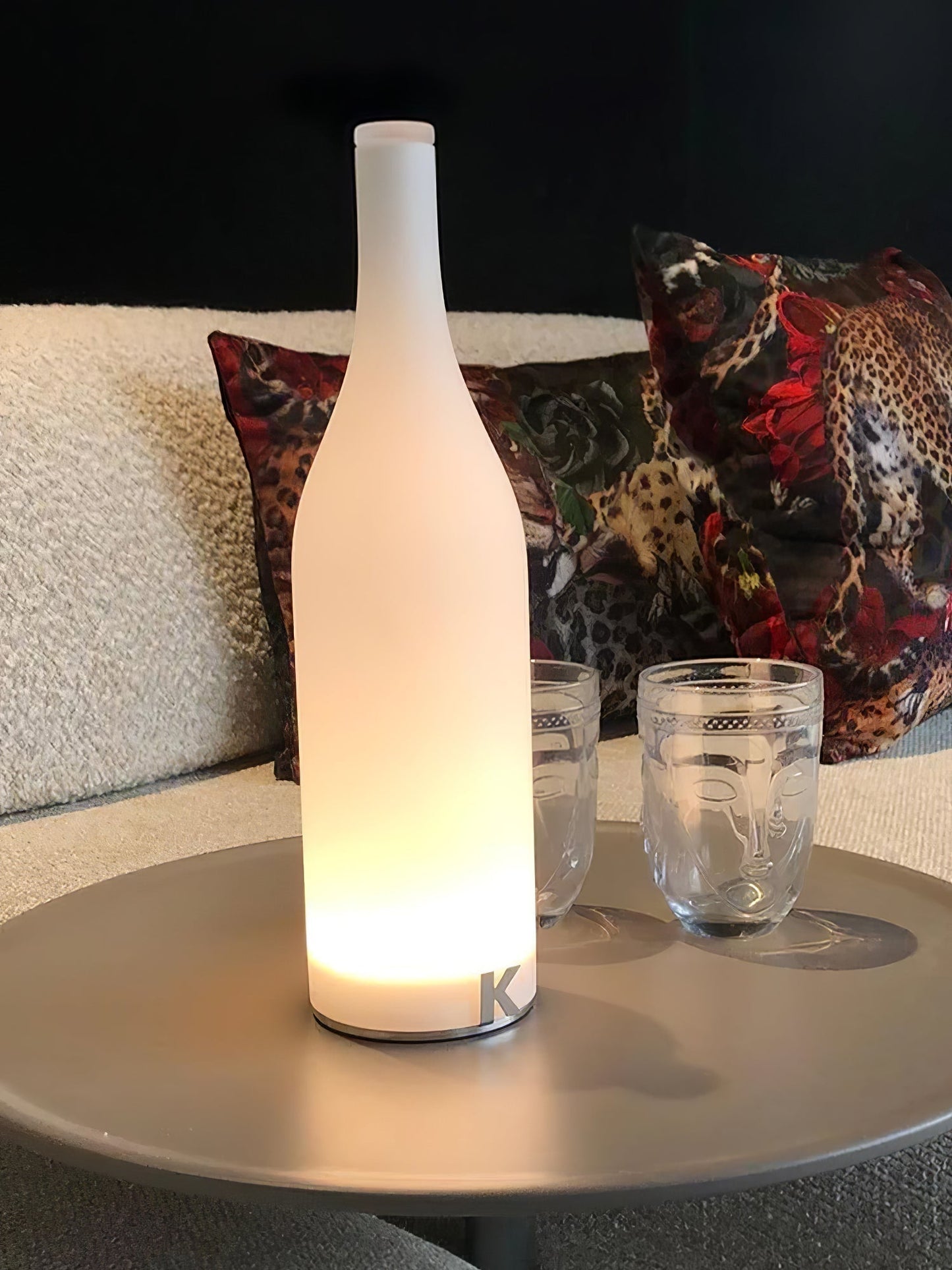 Bacco Built-in Battery Table Lamp ∅ 3.9″ x H 13.8″ / Dia 10cm x H 35cm / White & Warm Light / Touch Switch Table lamp