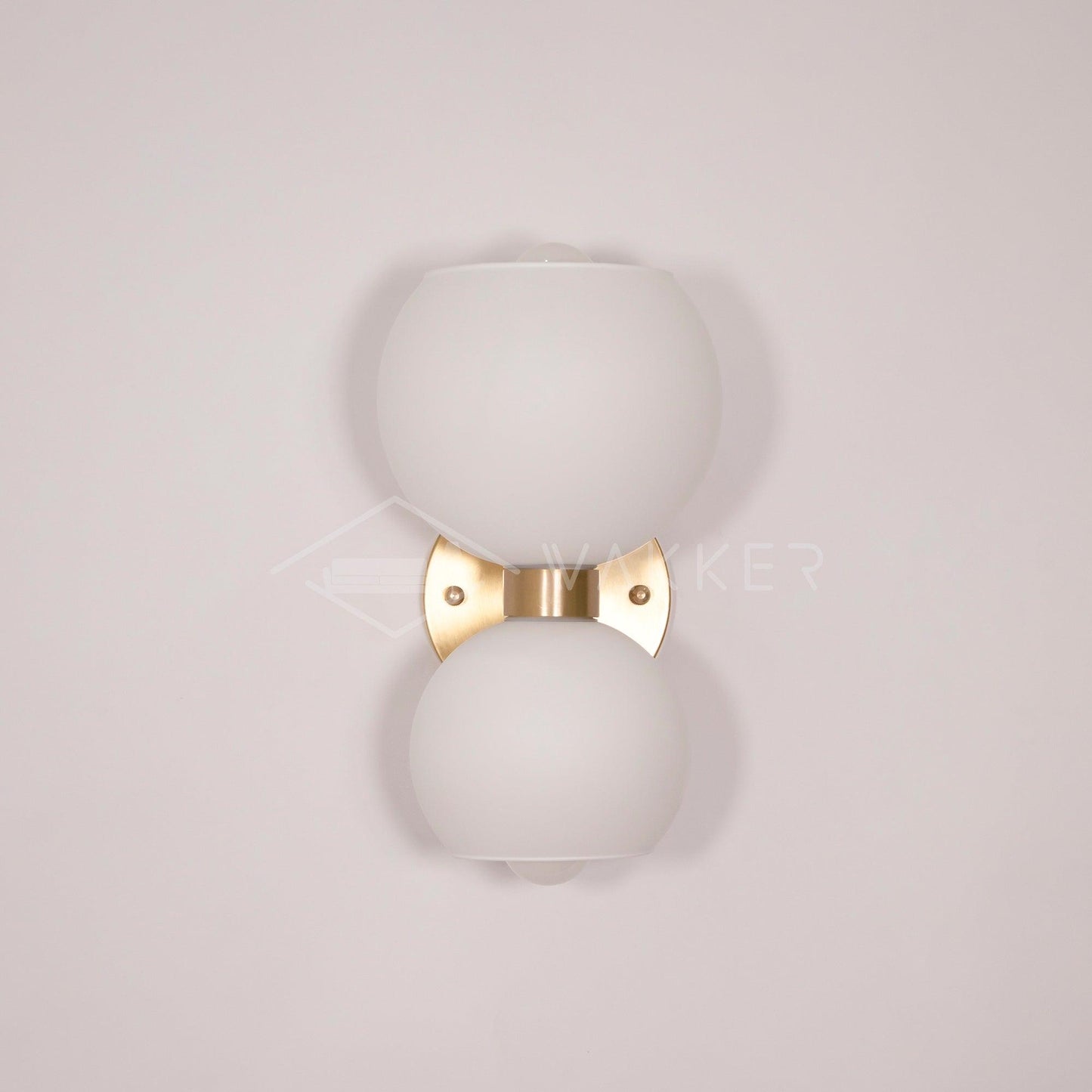 Round Pearl Sconce ∅ 5.9″ x H 9.8″ / Dia 15cm x H 25cm / Brass / Opal Wall lamp