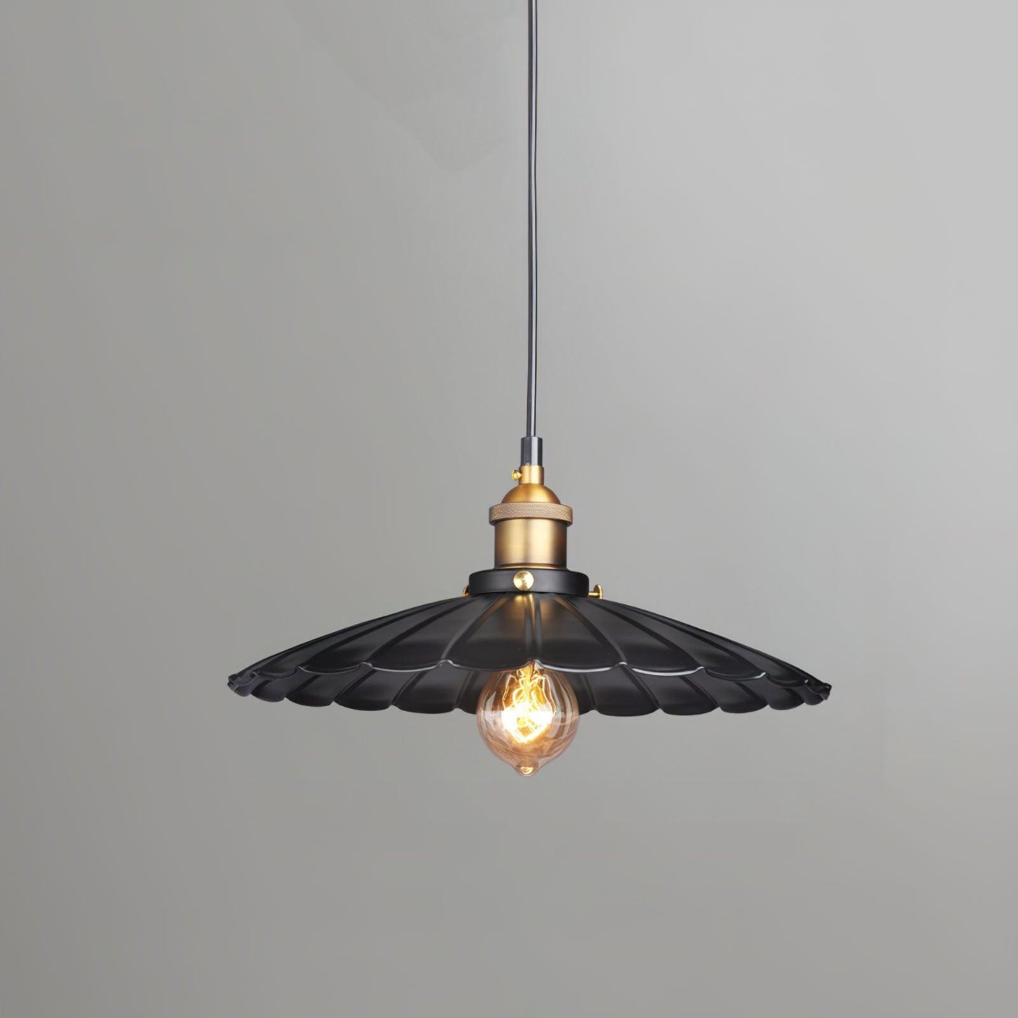 Black Skirt Pendant Light ∅ 16.5″ x H 5.5″ / Dia 42cm x H 14cm / Gold & Black Pendant light