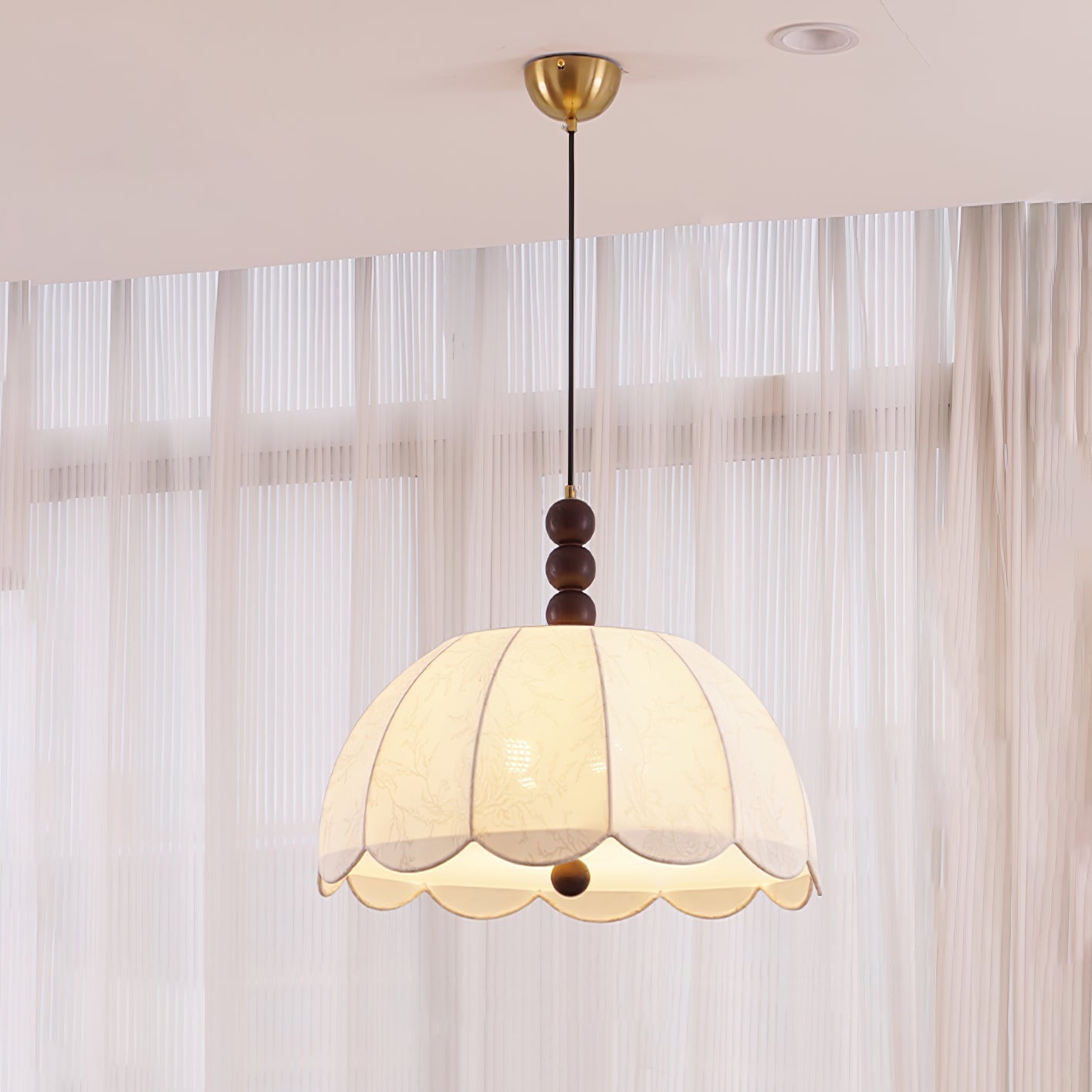 Blossom Fabric Pendant Light ∅ 21.7″ x H 10.6″ / Dia 55cm x H 27cm / Beige Pendant light