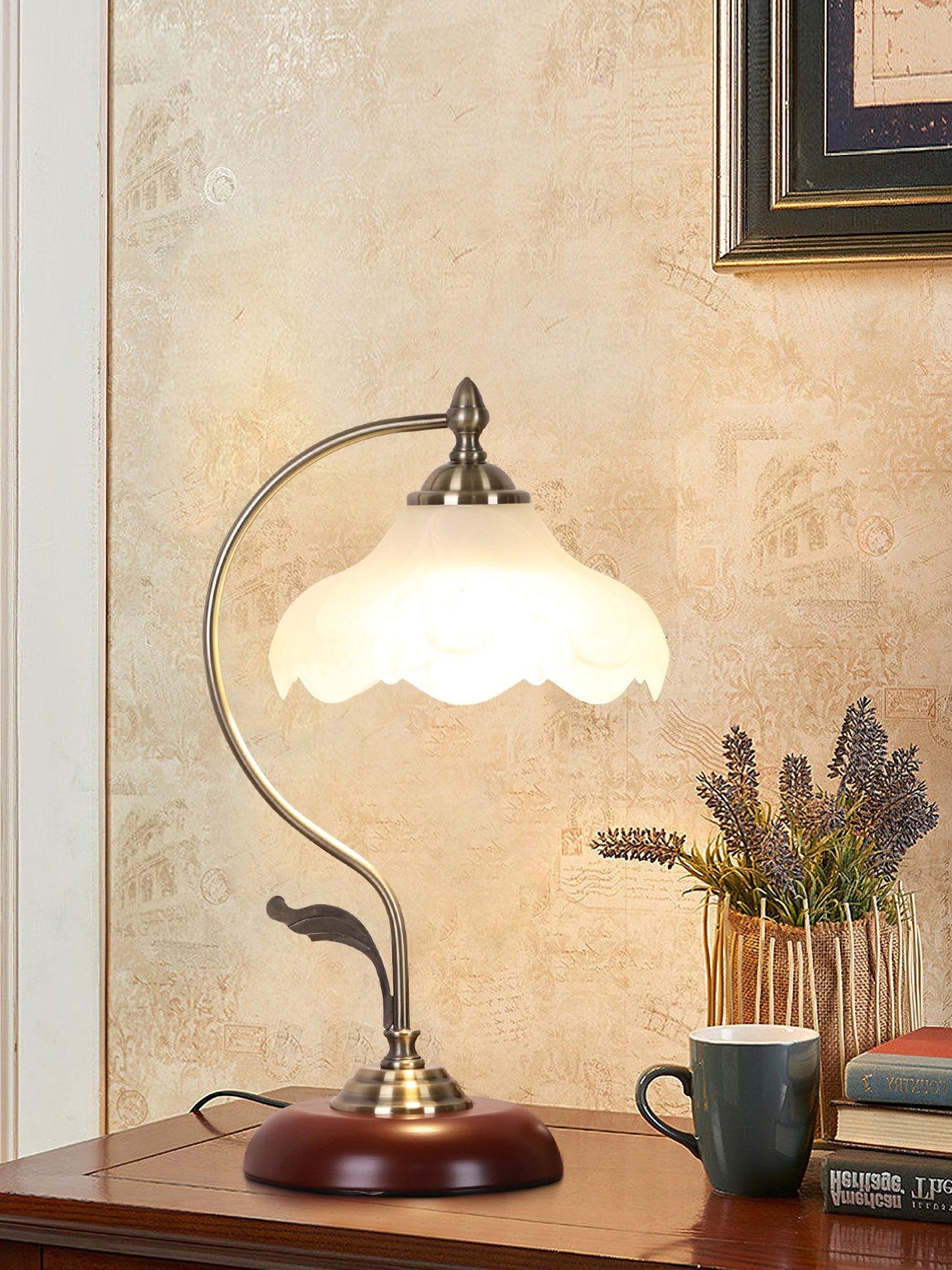 Retro Flower Table Lamp