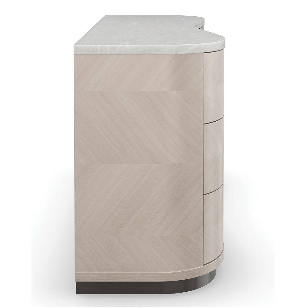 Roam Dresser