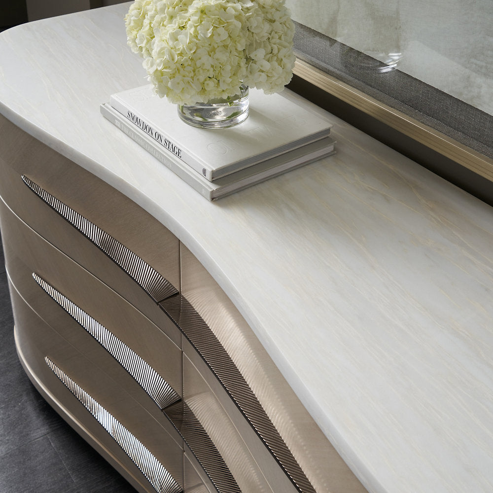 Roam Dresser