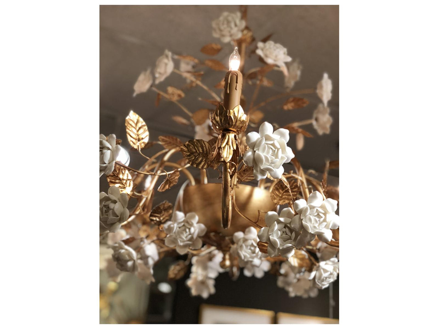 Chelsea House Queensland 8-Light Tiered Chandelier in Antique Gold and White