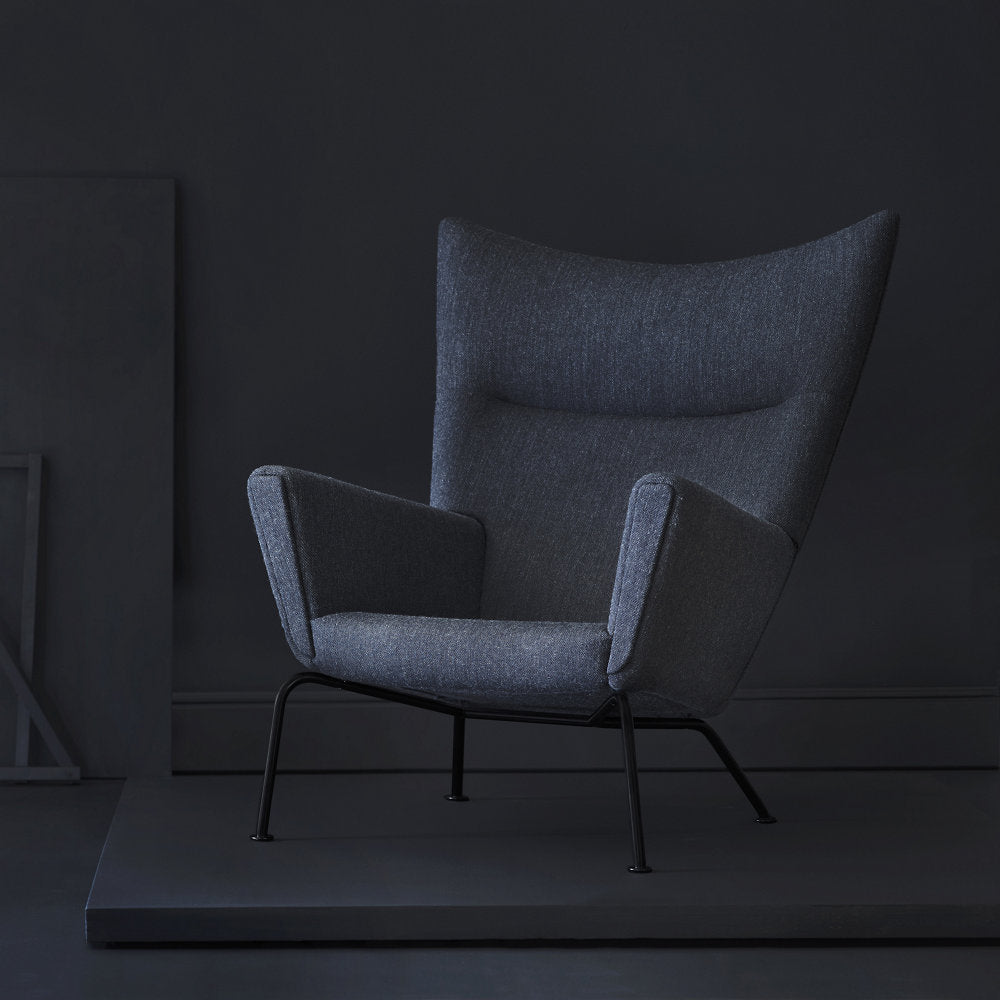 CH445 Wing Lounge Chair - Black Edition