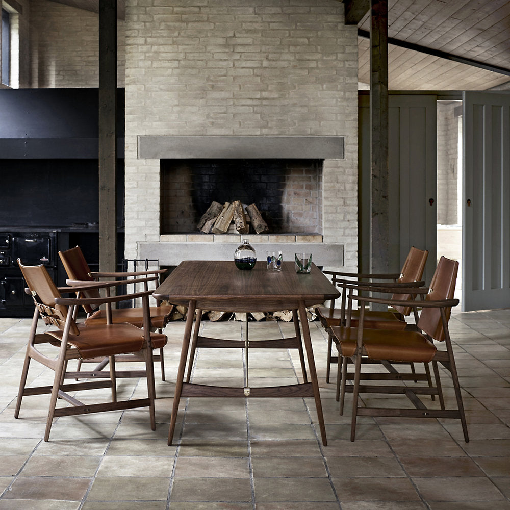 BM1106 Hunstman Chair