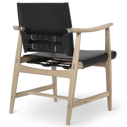 BM1106 Hunstman Chair