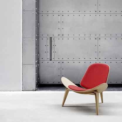 CH07 Lounge Chair