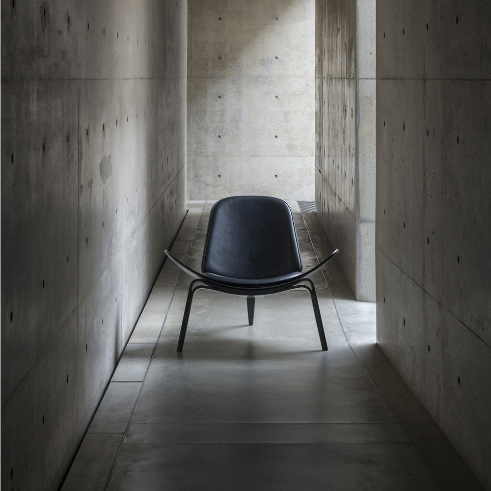 CH07 Lounge Chair