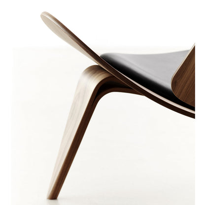 CH07 Lounge Chair