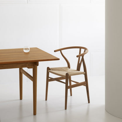 CH327 Dining Table