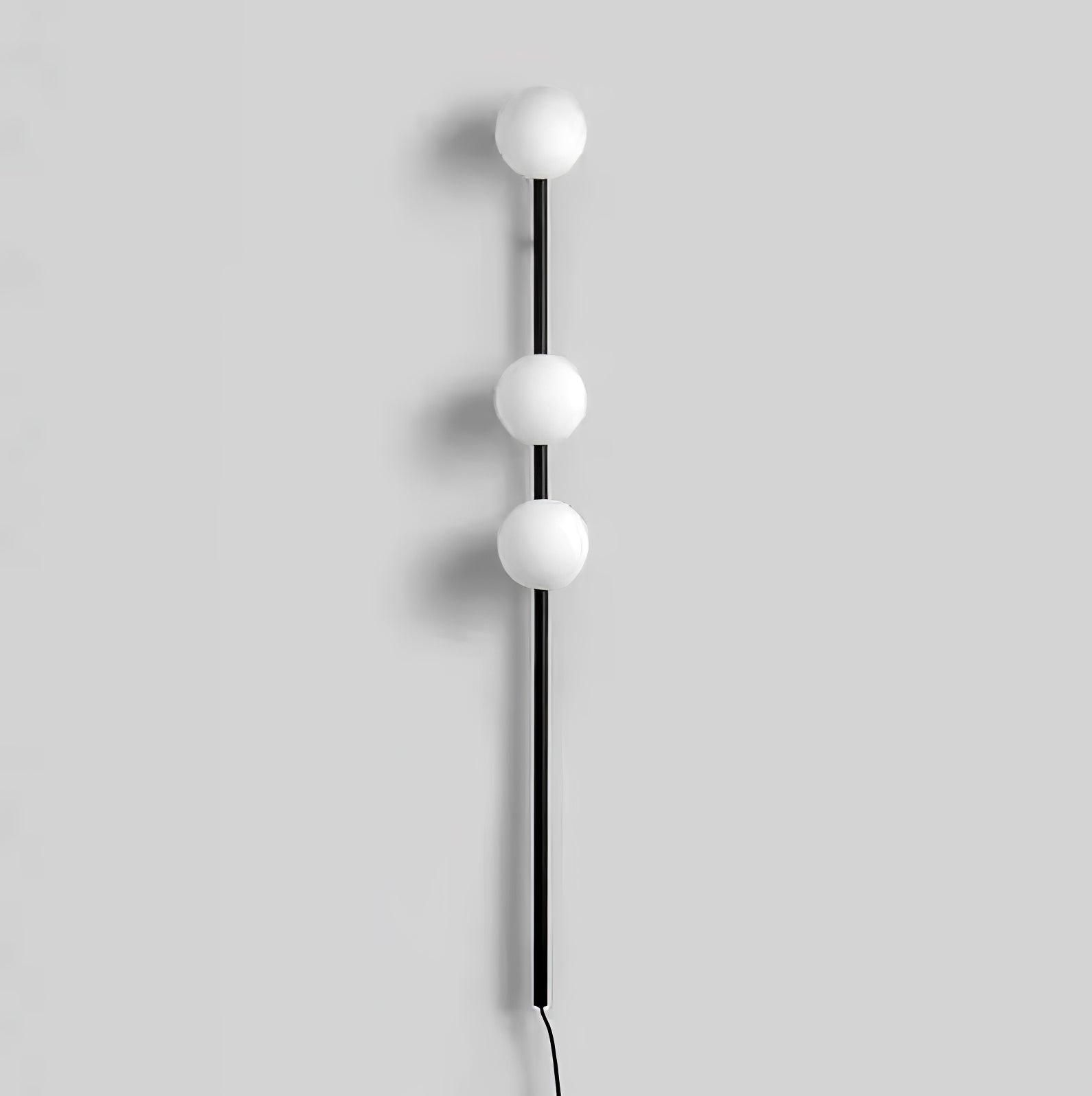 Candied Balls Wall Light ∅ 4.7″ x H 48.4″ / Dia 12cm x H 123cm / Black / US Plug Wall lamp