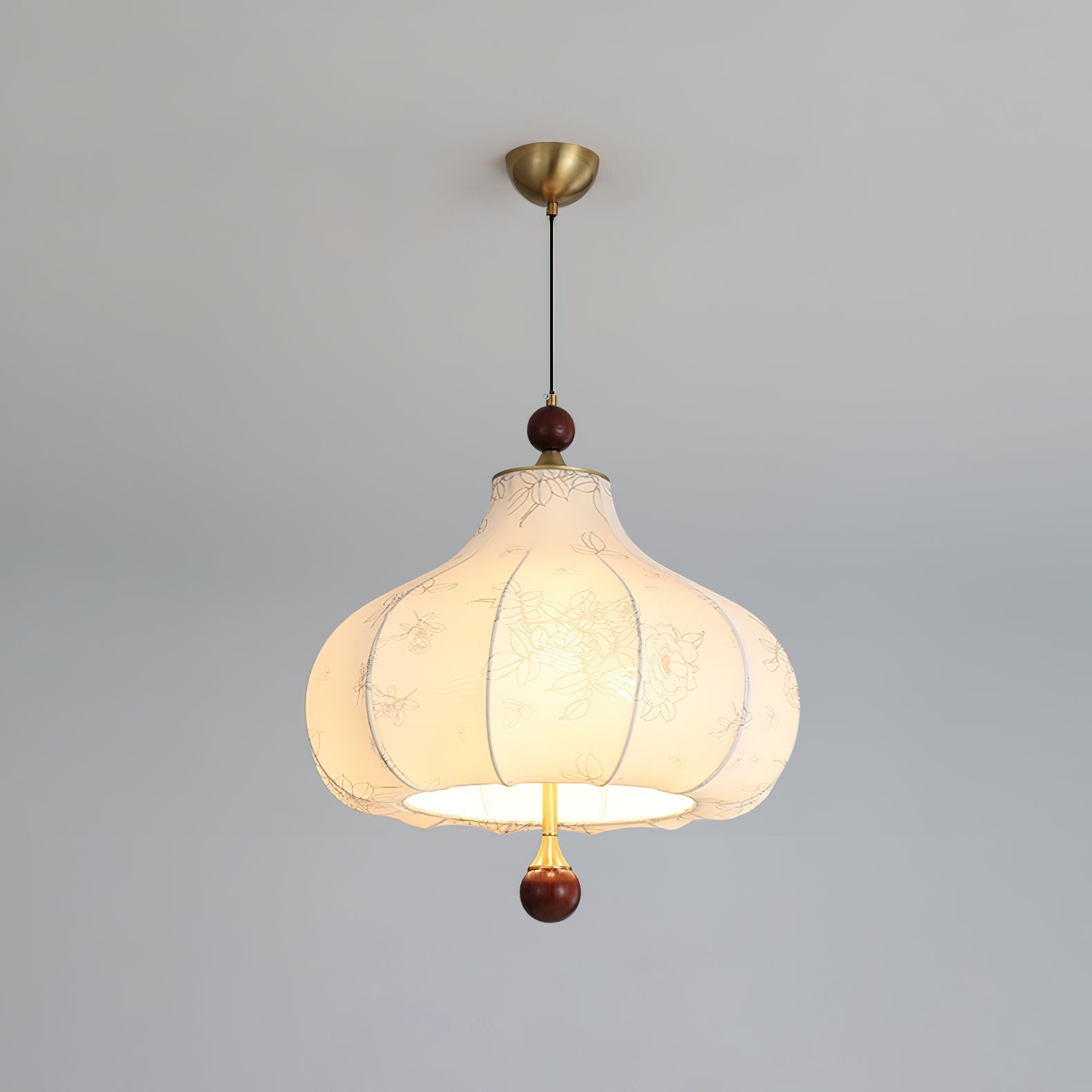 Chestnut Bloom Pendant Lamp ∅ 15.7″ x H 18″ / Gold & White Pendant light