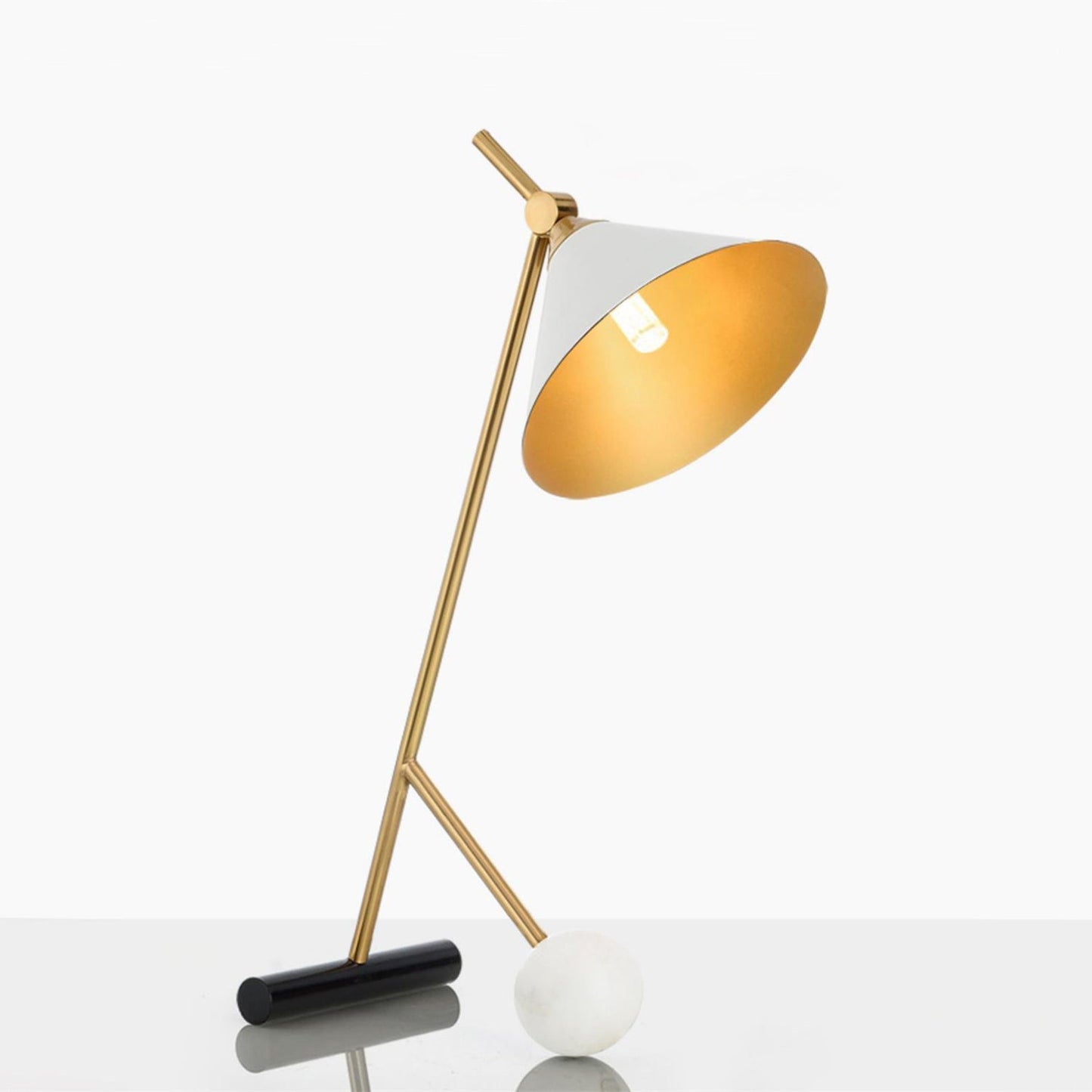 Cleo Table Lamp ∅ 11.8″ x H 21.7″ / Dia 30cm x H 55cm / Gold + White / US plug Table lamp