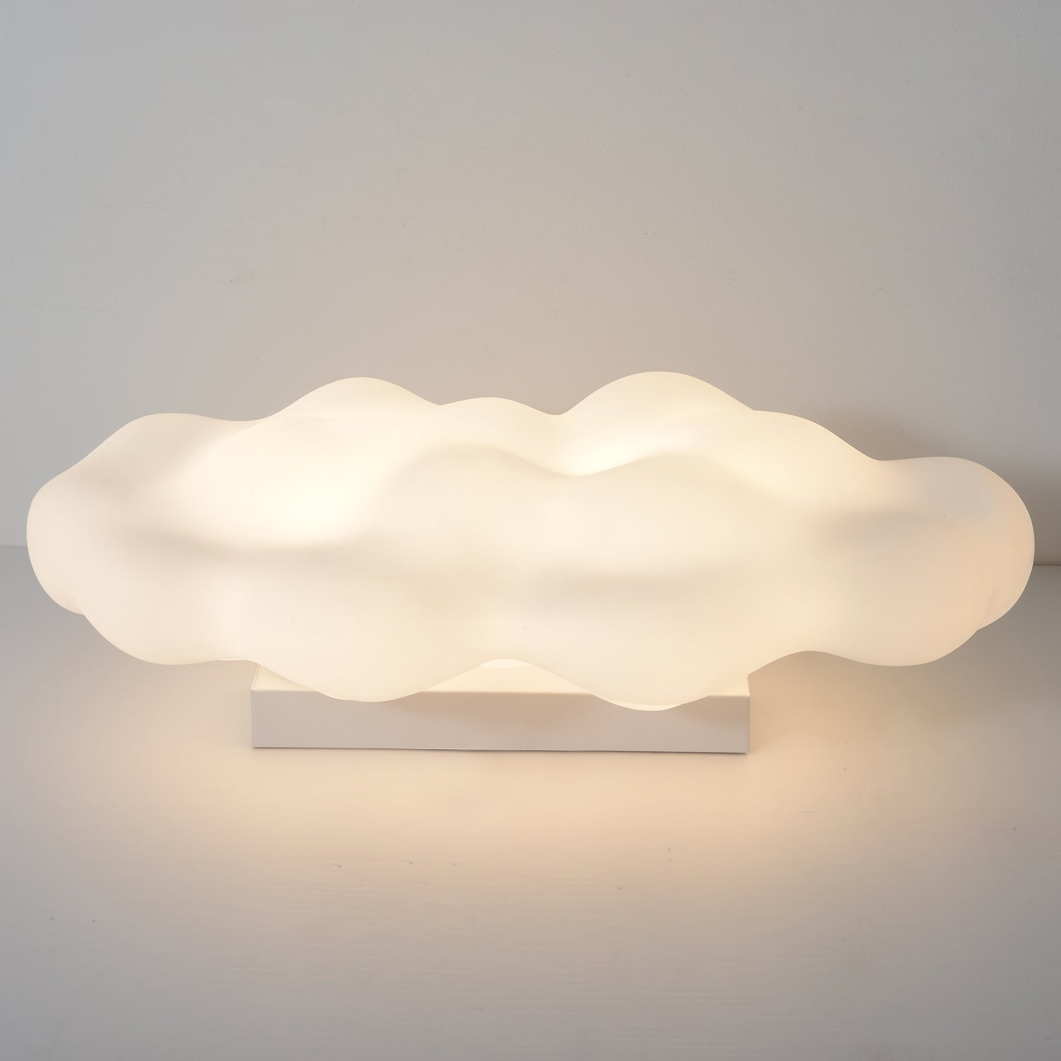 Cloud Outdoor Floor Light L 31.5″ x W 15.7″ x H 9.7″ / White / Dual Color Temperature Outdoor Lighting