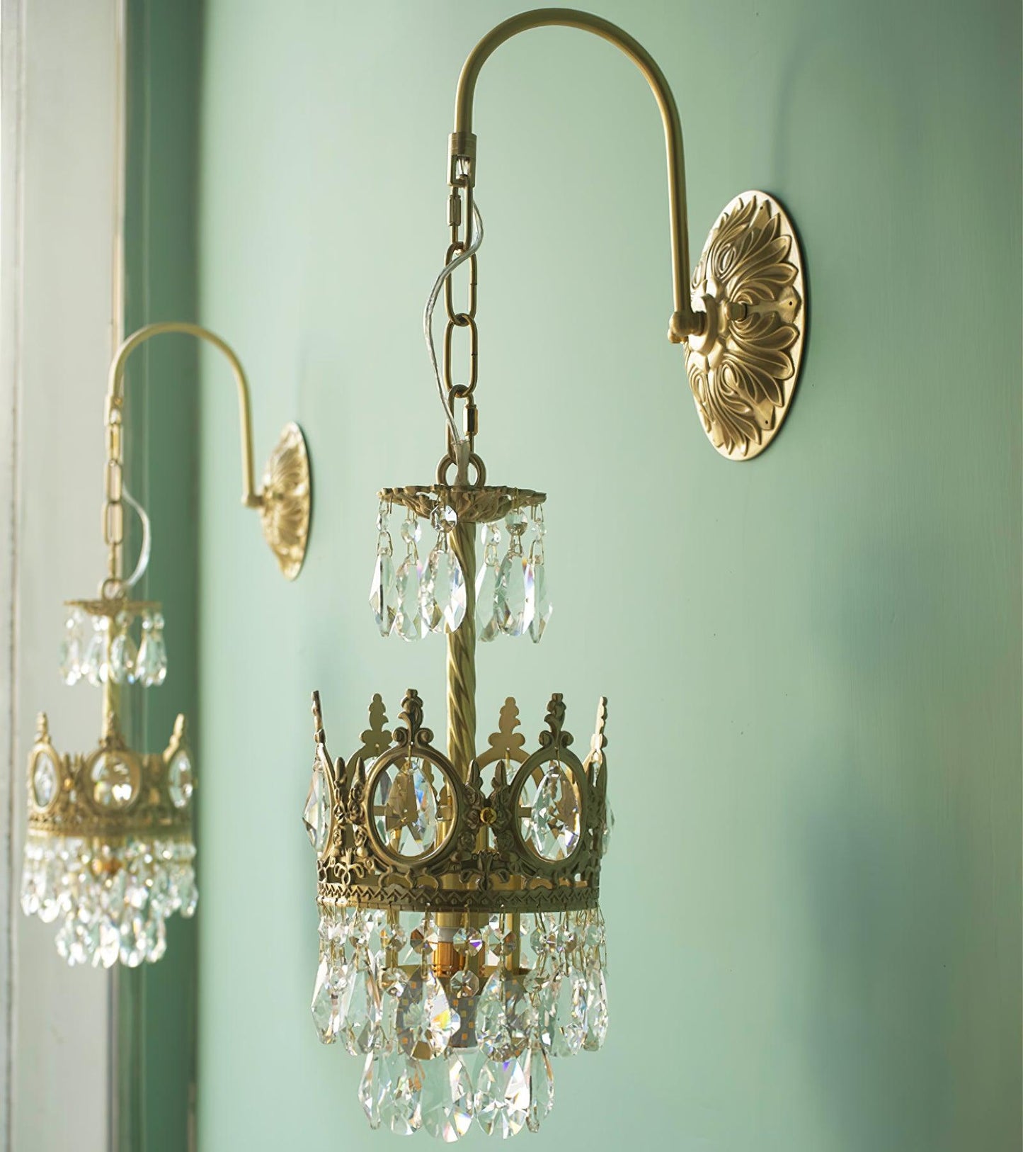 Crystal Crown Wall Light ∅ 6.3″ x H 24.4″ / Dia 16cm x H 62cm / Copper & Clear crystal Wall lamp