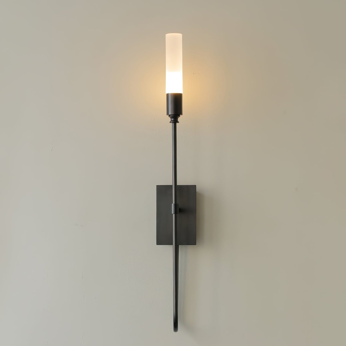 Double Arrow Wall Sconce ∅ 3.9″ x H 23.6″ / Black 1001 Wall lamp