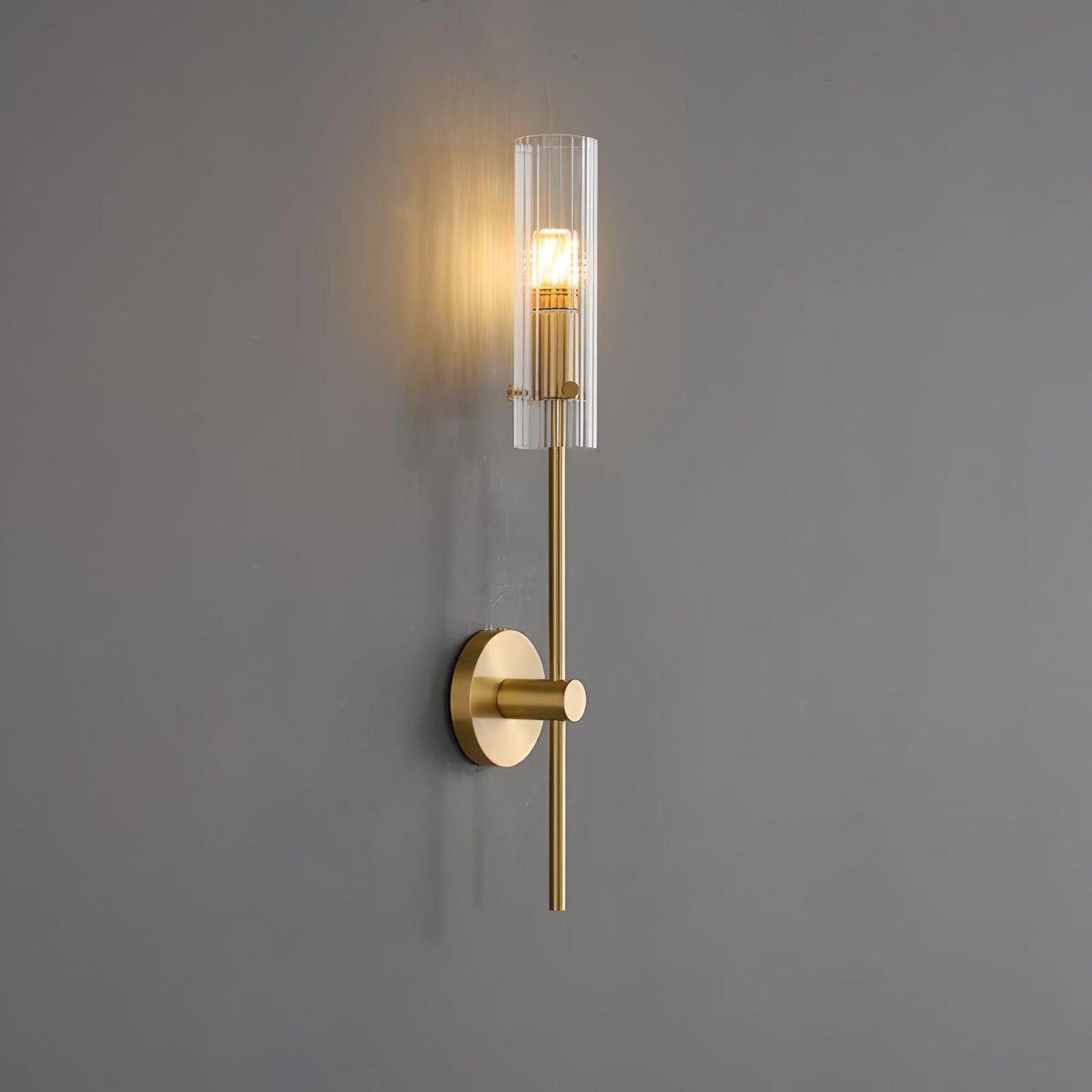 Eclat Vertica Wall Lamp Model A ∅ 3.9″ x H 21.7″ / Dia 10cm x H 55cm / Brass & Clear Wall lamp