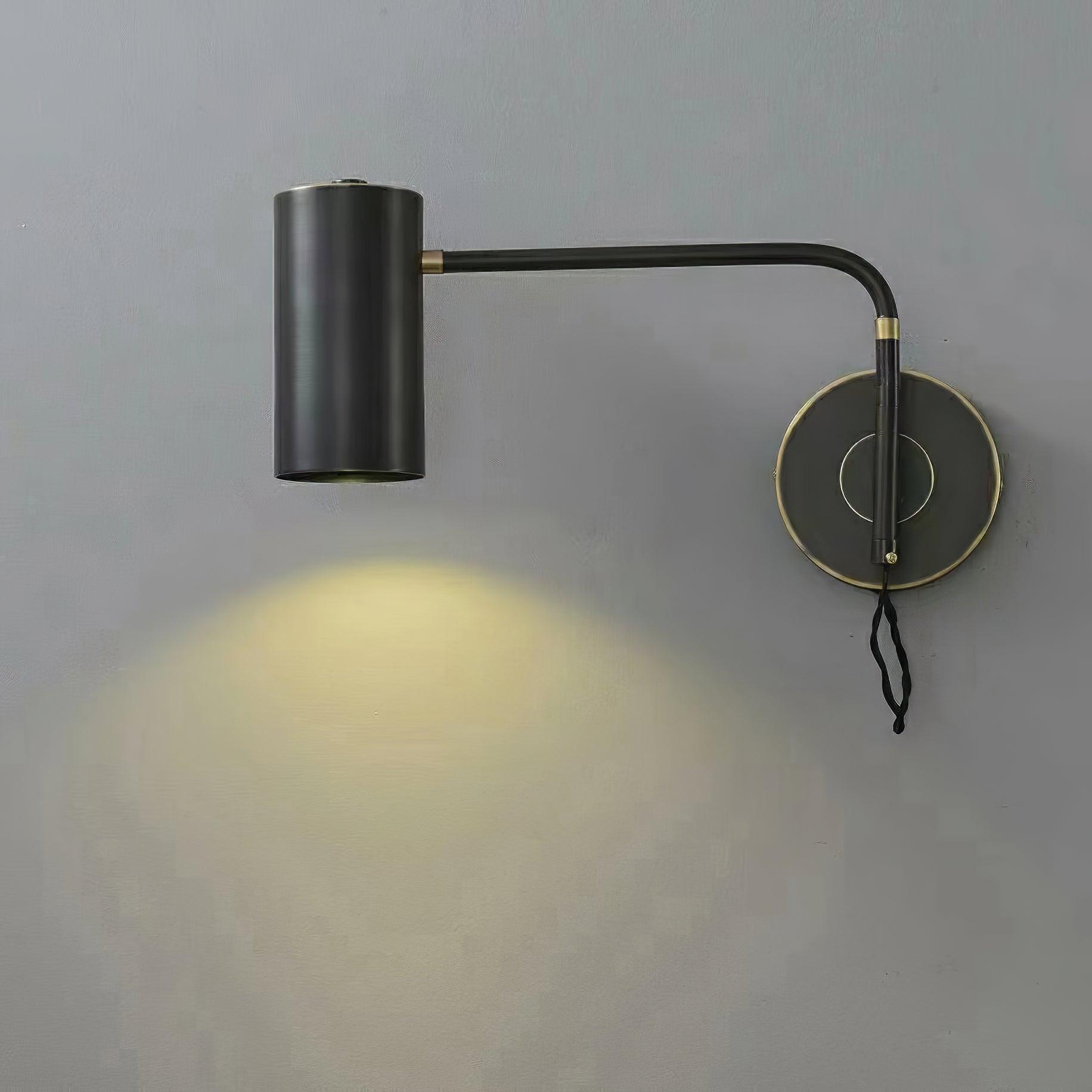 Envoy Swing Sconce ∅ 14.5″ x H 14.1″ / Dia 37cm x H 36cm / black + gold Wall lamp