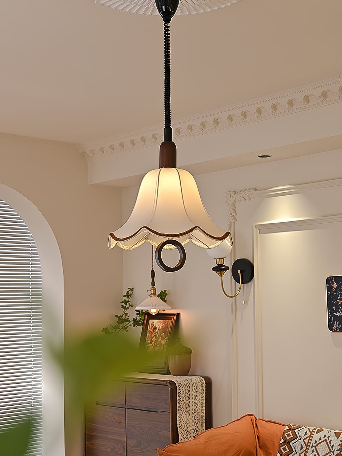Eryn Fabric Pendant Light ∅ 15.4″ x H 17.3″ / Dia 39cm x H 44cm / Dark walnut & Beige Pendant light