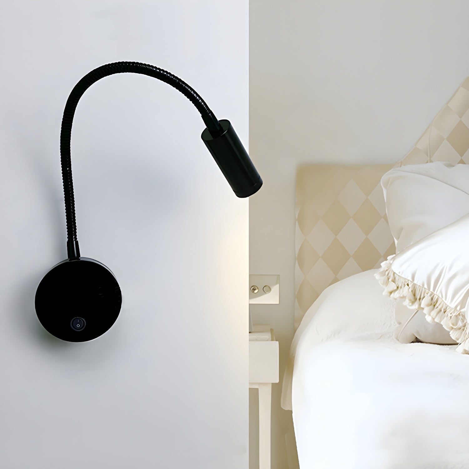 Felix Flex Reading Wall Lamp ∅ 2.8″ x H 11.8″ / Black / Warm Light 1001 Wall lamp