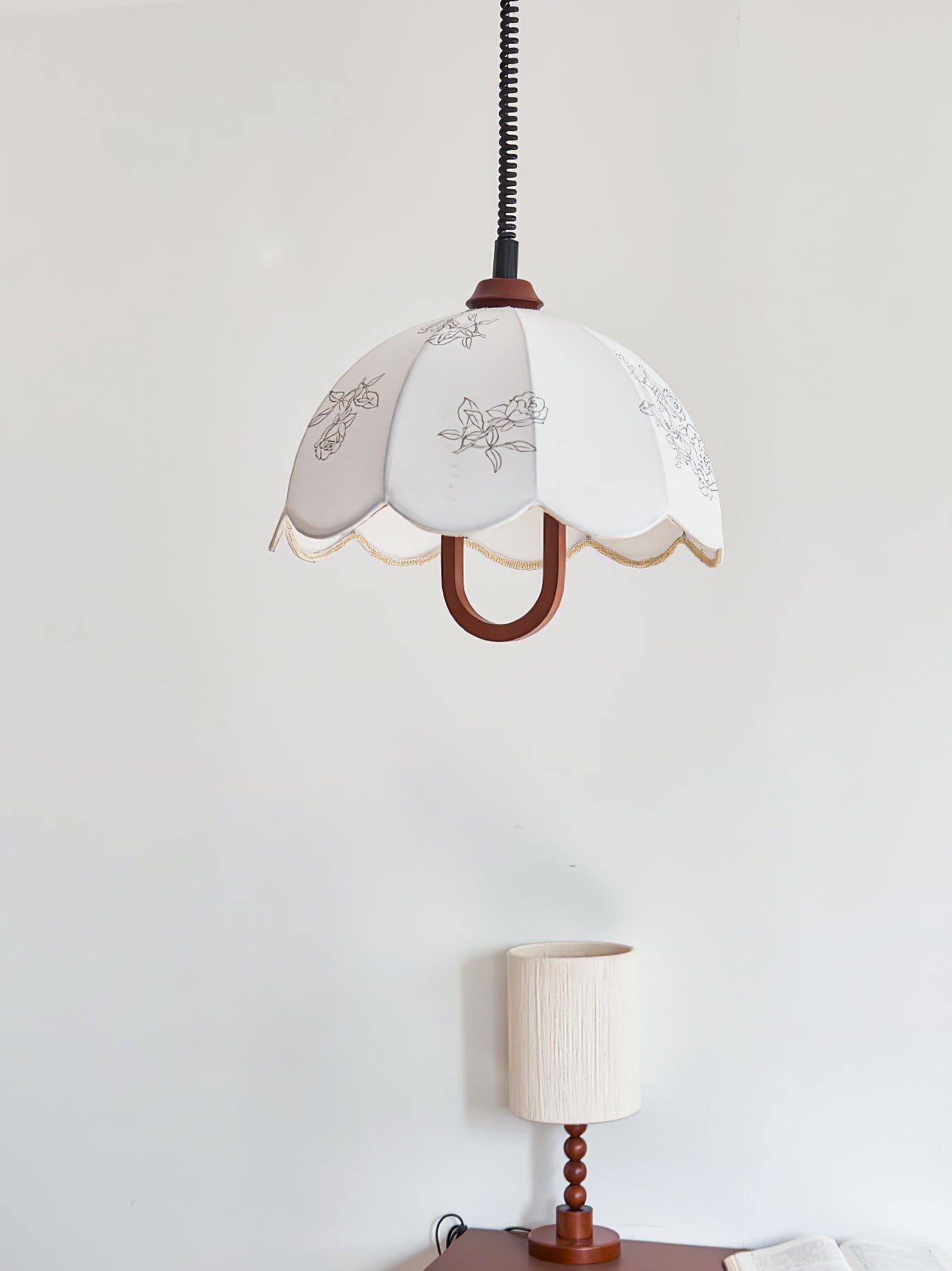 Floral Grace Pendant Lamp ∅ 18.1″ x H 18.1″ / Walnut color & White Pendant light
