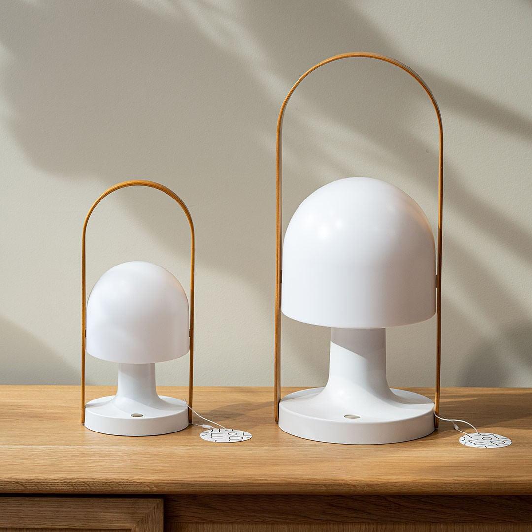 Portable Glass Charging Table Lamp ∅ 8.3″ x H 20.9″ / Dia 21cm x H 53cm / White / Charge Table lamp
