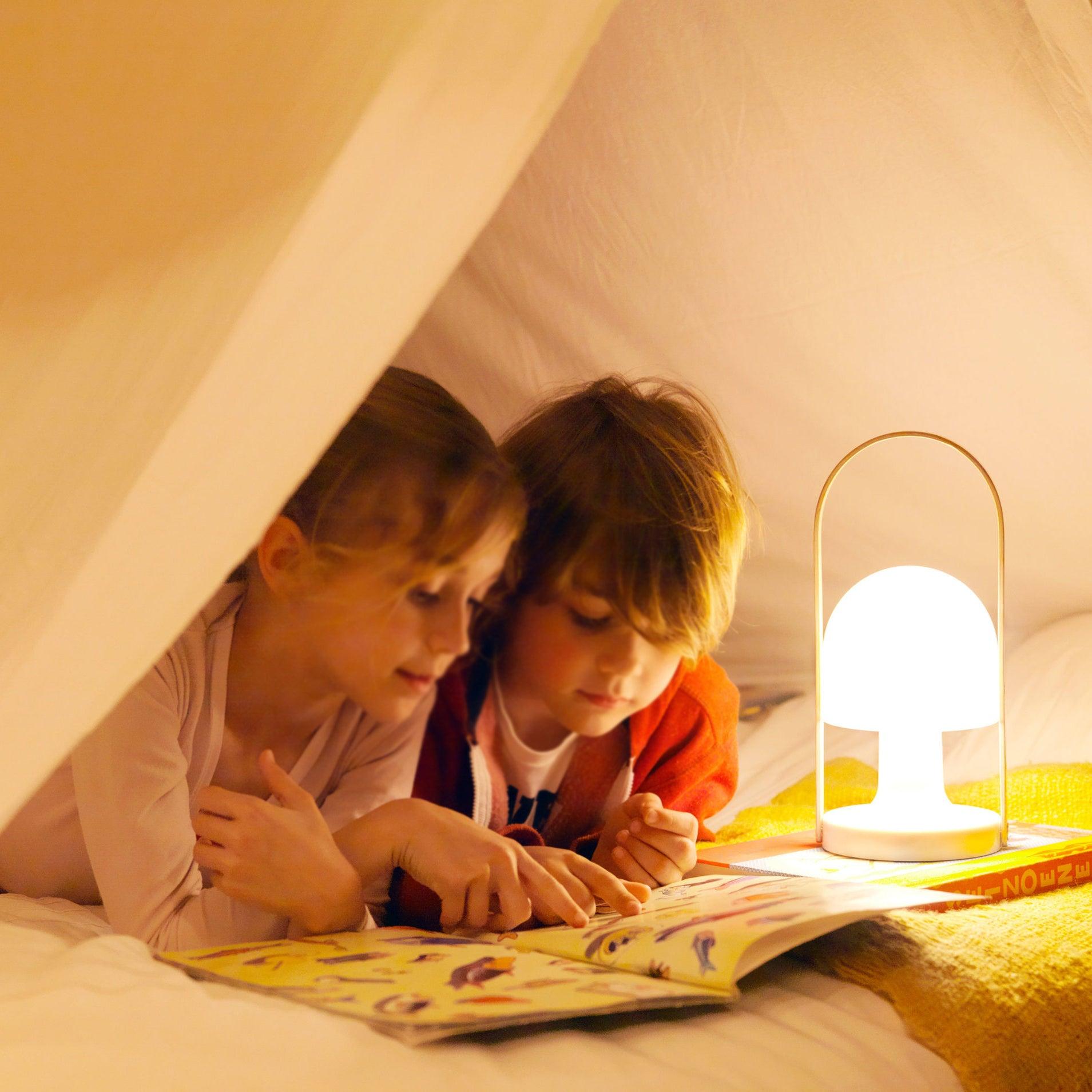 Portable Glass Charging Table Lamp ∅ 8.3″ x H 20.9″ / Dia 21cm x H 53cm / White / Charge Table lamp